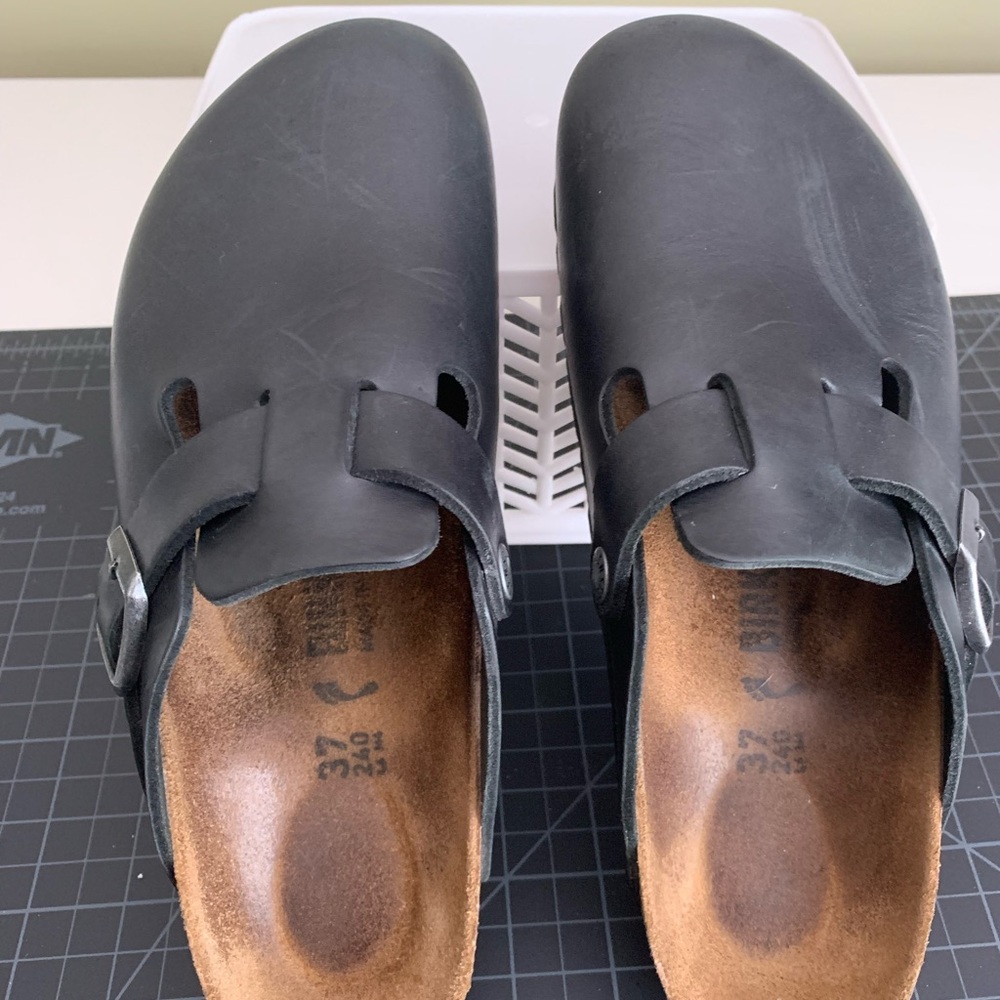 Birkenstock size 37 black leather mule